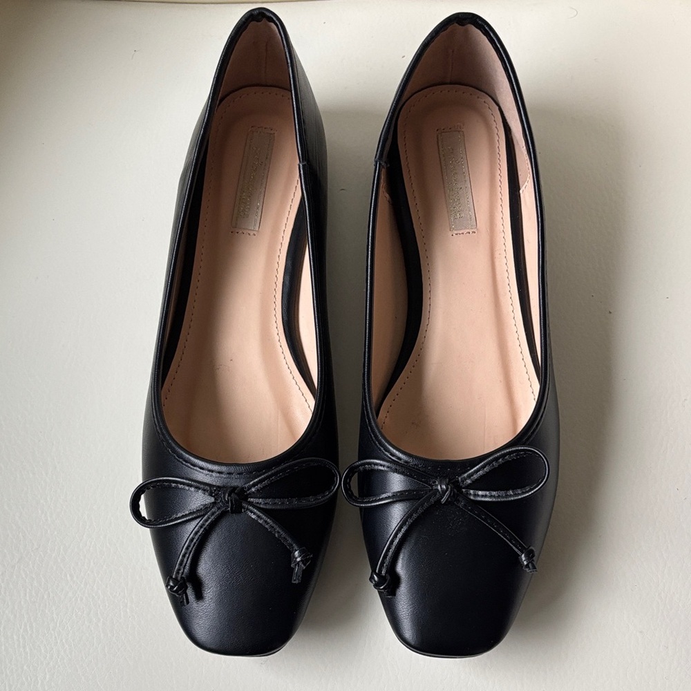 Prima Donna Black Ballet Flats with Bow